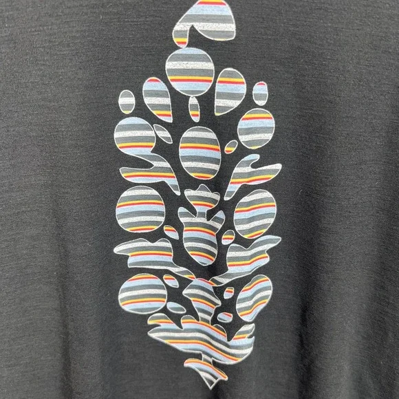 Free People FP Movement Crop Top Womens XS Black Graphic Activewear EUC - Picture 2 of 8